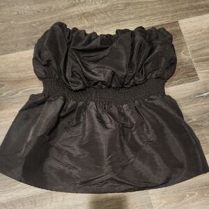 EUC MEDIUM VERSONA TUBE TOP